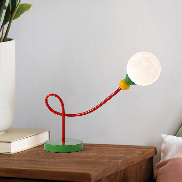 Moderne Art Deco Kinder Eisen PLA Mond Kabelgebundene 1-Licht Tischlampe für das Studium 