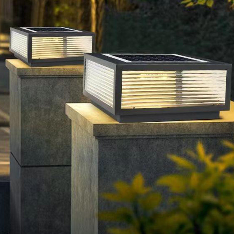 Moderne minimalistische Solar wasserdichte quadratische Streifen Aluminiumlegierung Glas LED Landschaftsbeleuchtung Außenleuchte für Außenterrasse 