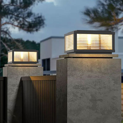 Moderne minimalistische Solar wasserdichte quadratische Streifen Aluminiumlegierung Glas LED Landschaftsbeleuchtung Außenleuchte für Außenterrasse 