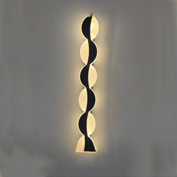 Modern Simplicity Solar Waterproof Aluminum Acrylic Strip Wave LED Wall Sconce Lamp For Outdoor Patio