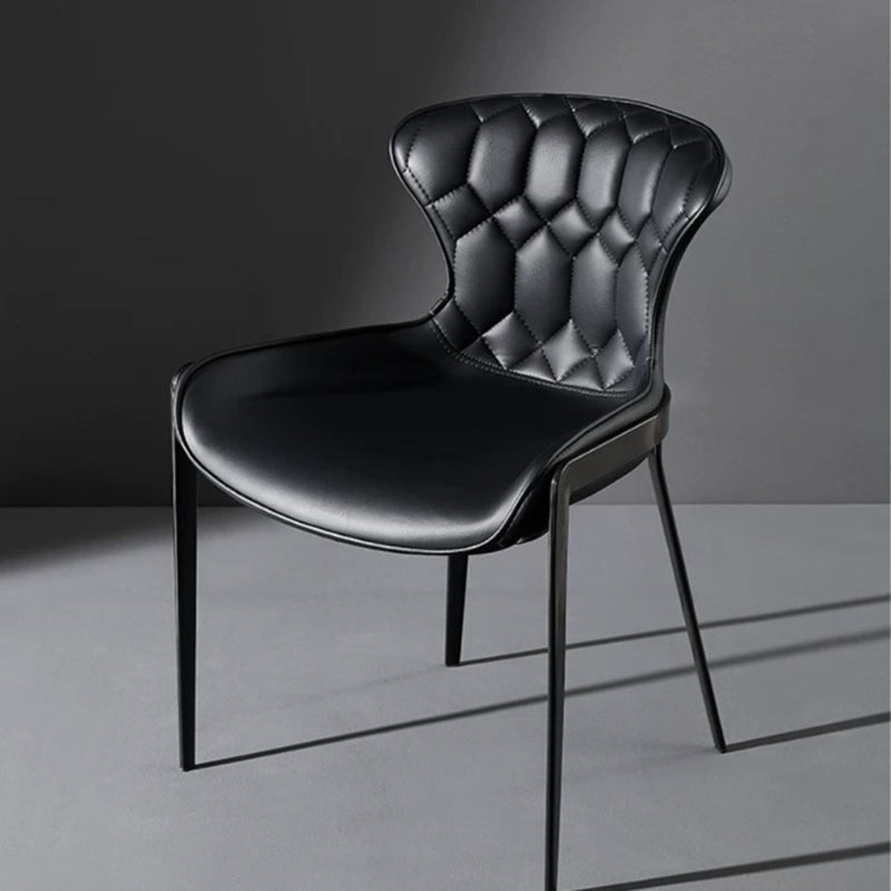 Chaise de Salle à Manger Moderne en Cuir Luxueux Courbé avec Dossier en Acier au Carbone 