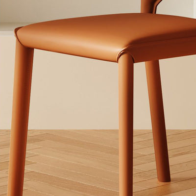 Chaise de salle à manger contemporaine scandinave en cuir avec dossier métallique en demi-cercle arrondi 