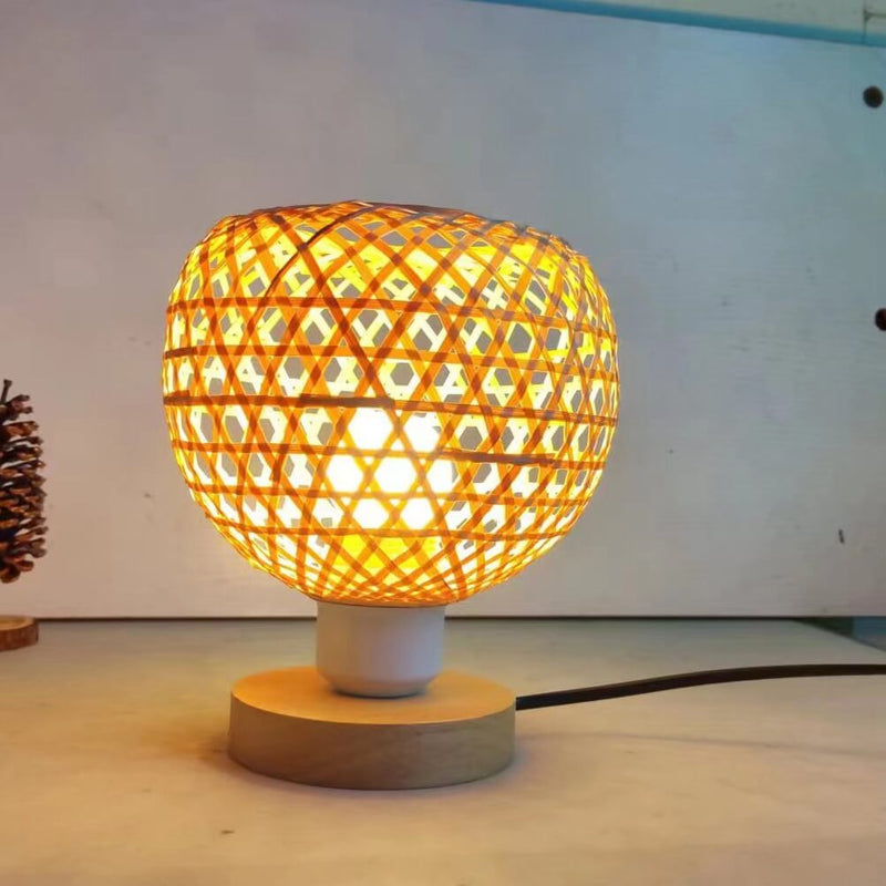 Traditional Chinese Bamboo Weaving Wood Cage Shape 1-Light Table Lamp For Study