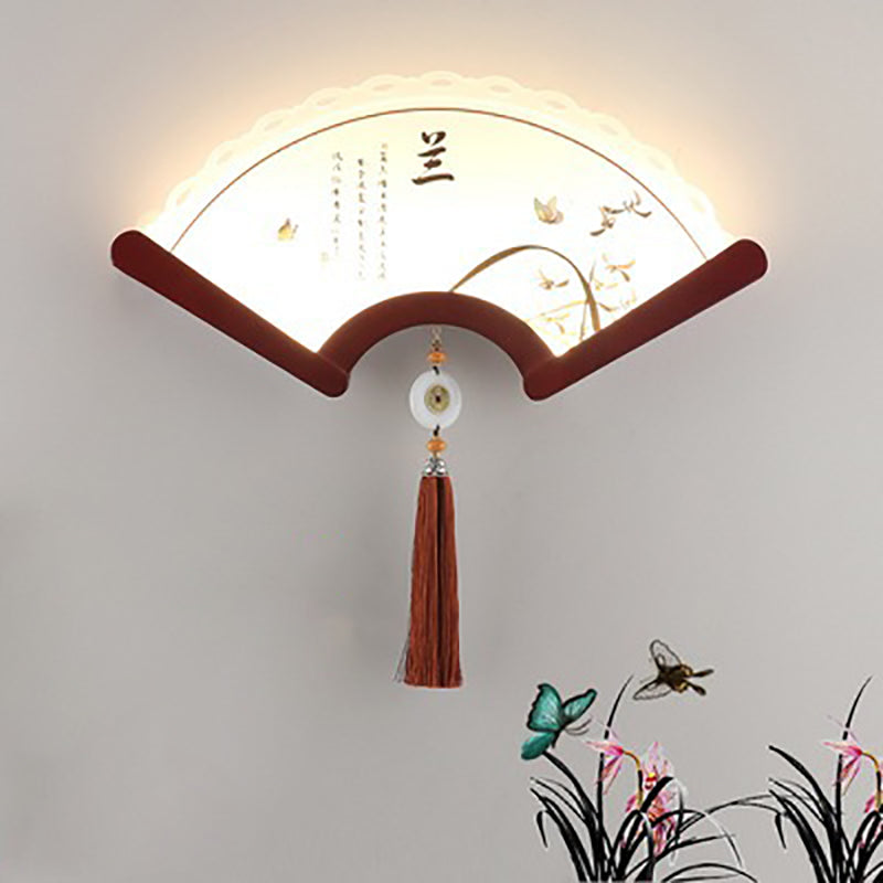 Traditional Chinese Scalloped Acrylic Plant Elements Shade Wooden Edge LED Wall Sconce Lamp For Living Room