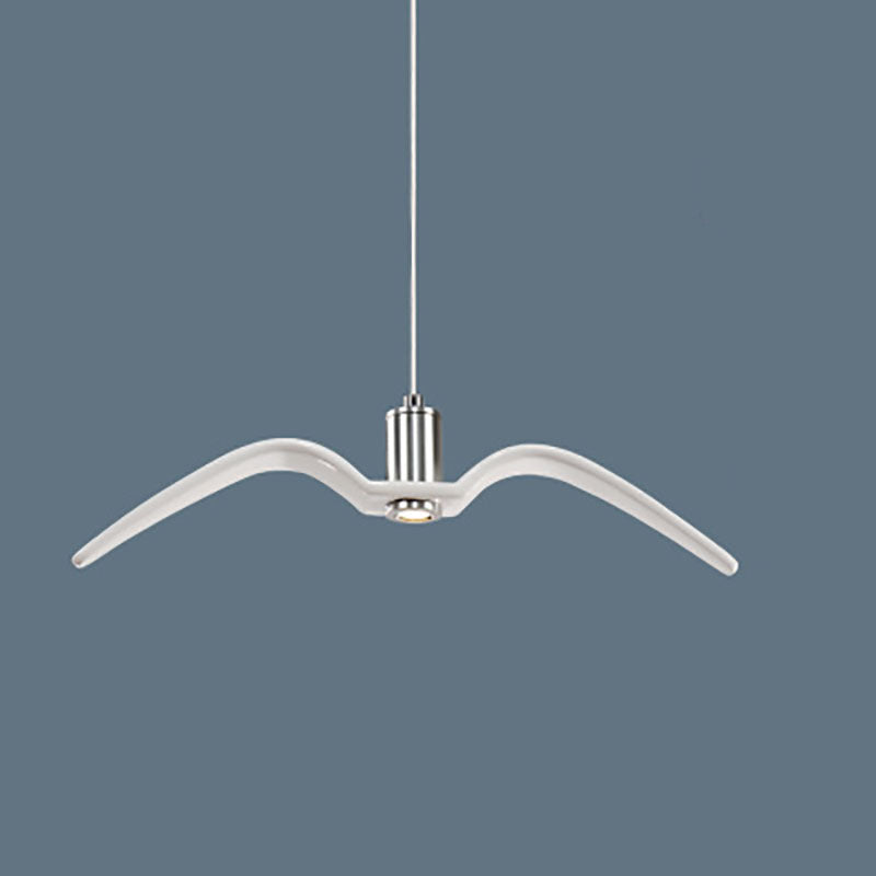 Nordic Creative Personality Wrought Iron Seagull LED Pendant Light