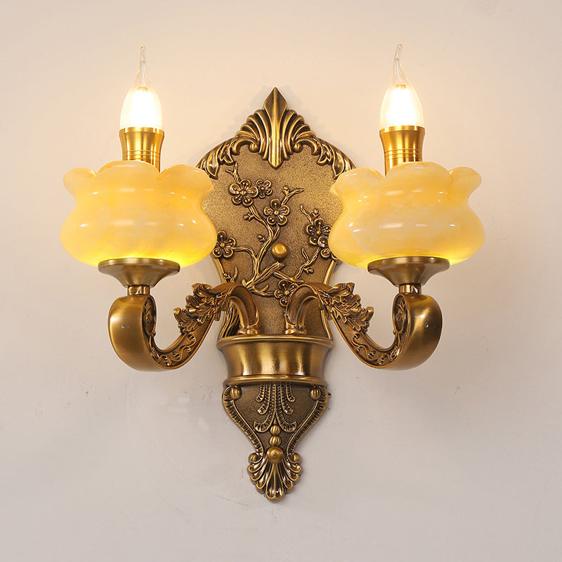 Traditional European Candlestick Holder Floral Zinc Alloy Jade Crystal 2-Light Wall Sconce Lamp For Living Room