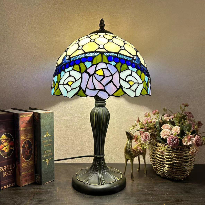 Traditional Tiffany Round Dome Flower Alloy Stained Glass 1-Light Table Lamp For Living Room