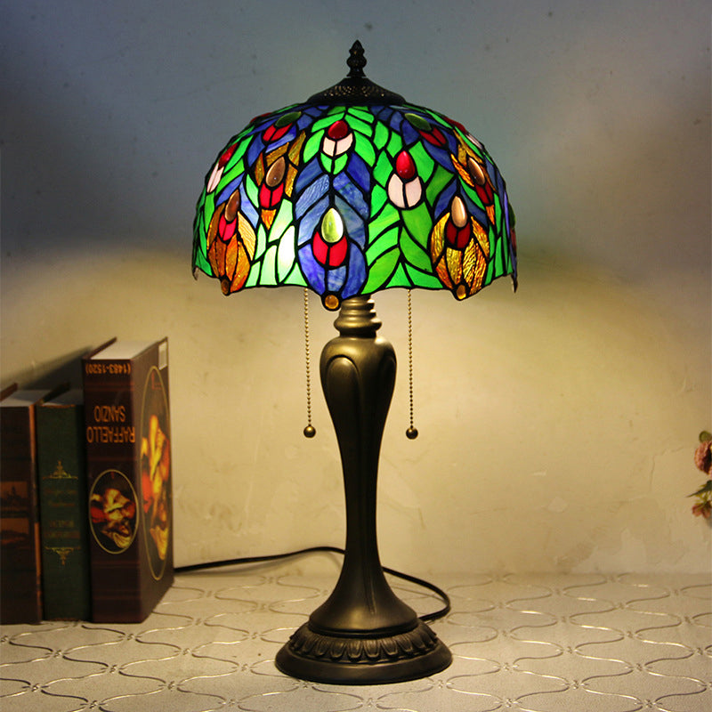 Traditional Tiffany Petal Glass Resin 1-Light Table Lamp For Living Room