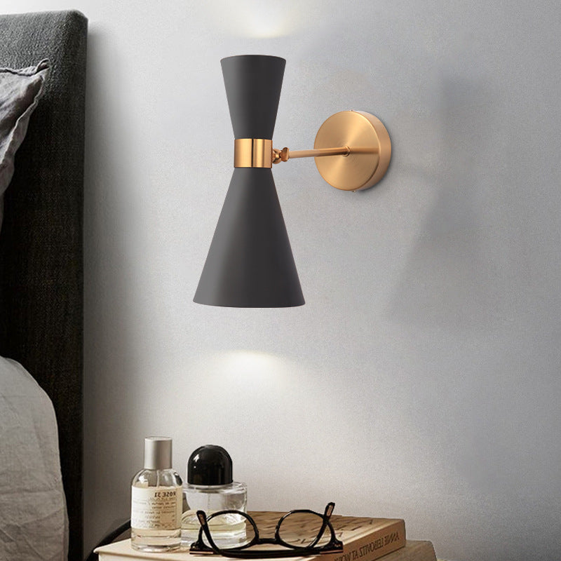 Contemporary Nordic Iron Double-Ended Horn Shape 1-Light Wall Sconce Lamp For Bedroom