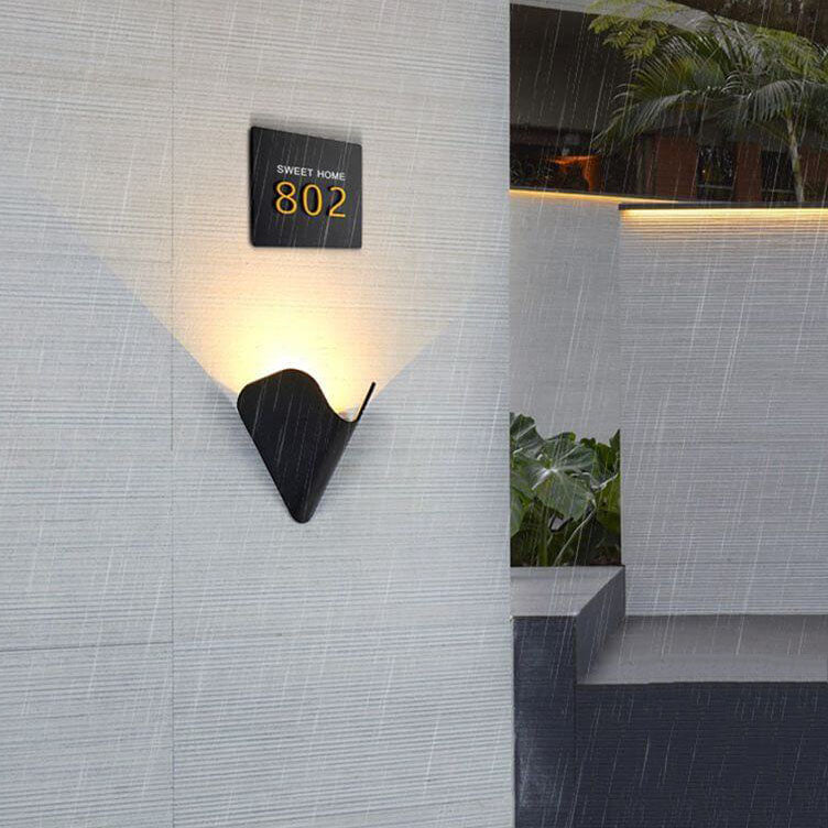 Outdoor Simple Triangle Geometric Aluminum LED Waterproof Wall Sconce Lamp