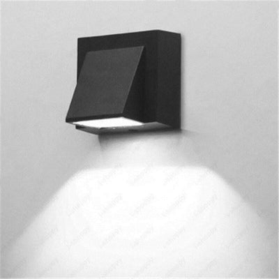 Lampe d'applique murale étanche extérieure à LED carrée géométrique simple moderne 