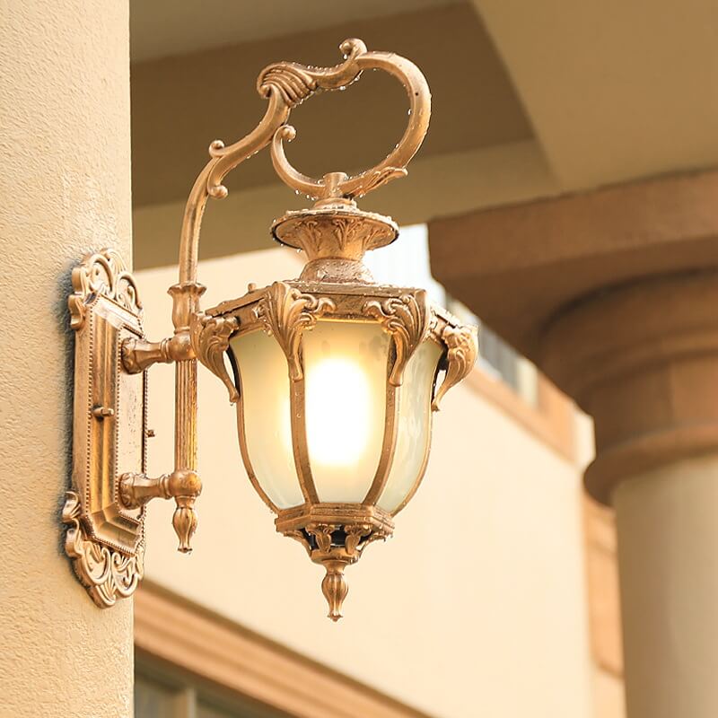 European-style Retro Outdoor Waterproof Aluminum Glass 1-Light Wall Sconce Lamp