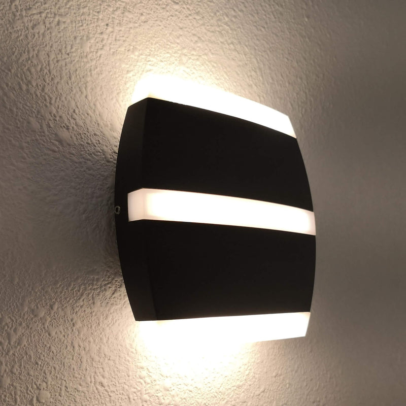 Moderne minimalistische geometrische quadratische wasserdichte LED-Wandleuchte für den Außenbereich 