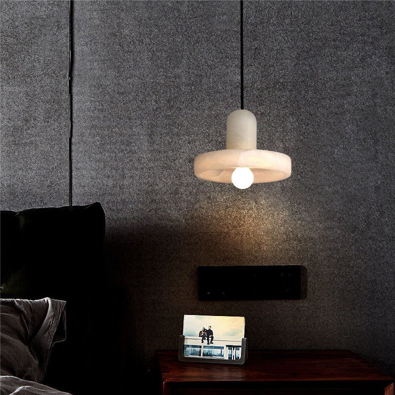 Lampe suspendue ronde à 1 lumière à géométrie lucite de luxe minimaliste 