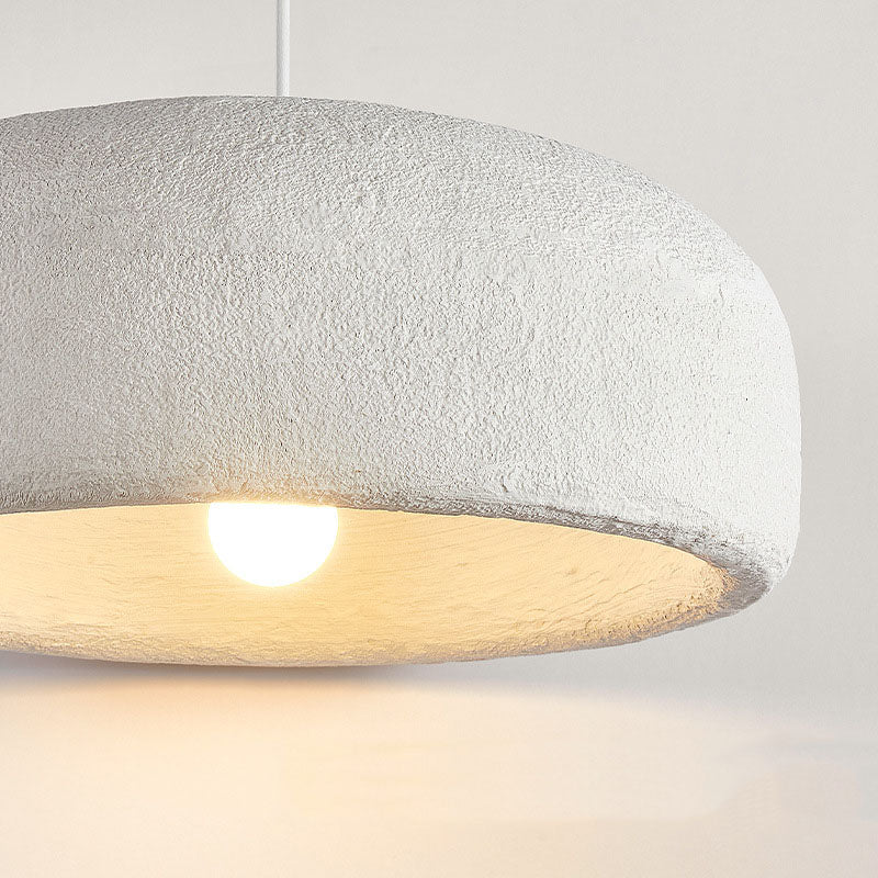 Luminaire suspendu moderne et minimaliste à 1 lumière en forme de dôme en résine 