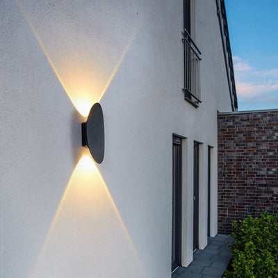 Einfache ovale flach geformte LED-Wandleuchte aus Aluminium für den Außenbereich 