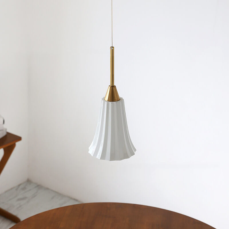 Luminaire suspendu moderne et minimaliste à 1 lumière en forme de cloche à texture en céramique 