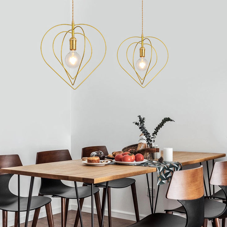 Lampe suspendue industrielle créative à 1 lumière en forme de cœur doré et pentagramme en fer 
