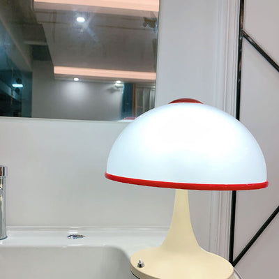 Moderne 1-flammige Tischlampe aus cremefarbenem Pilzmetall 