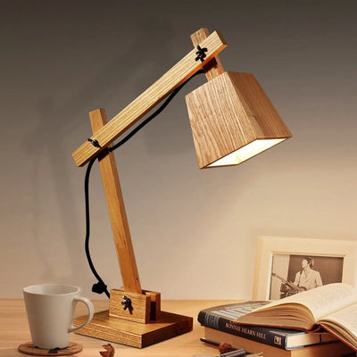 Industrielle Vintage Tischlampe aus massivem Holz mit langem Arm und 1 Leuchte 
