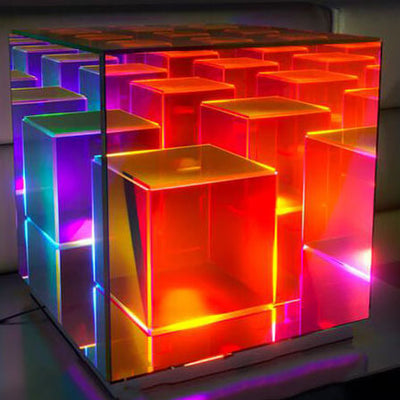 Lampe de table LED Rubik's Cube en acrylique moderne RVB 