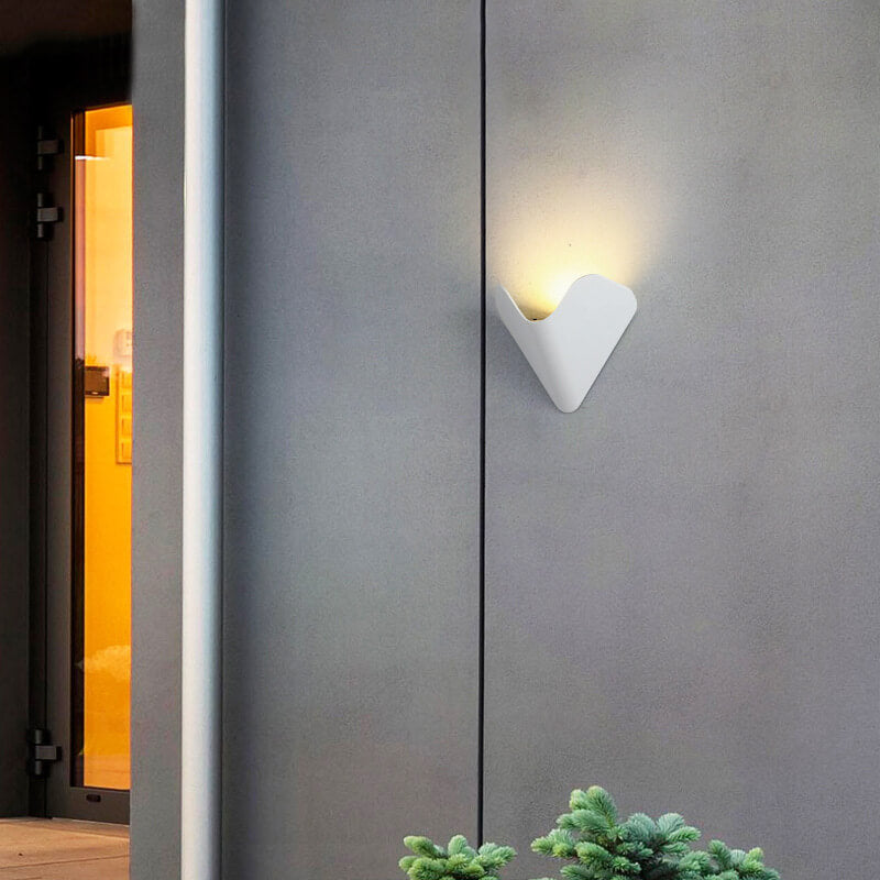 Outdoor Simple Triangle Geometric Aluminum LED Waterproof Wall Sconce Lamp