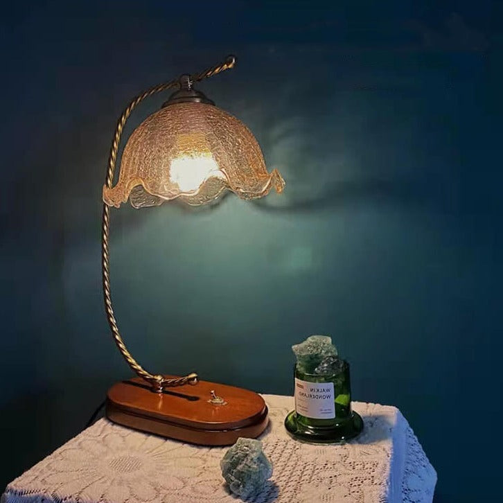 Lampe de table décorative à 1 lumière avec abat-jour en verre français rétro 