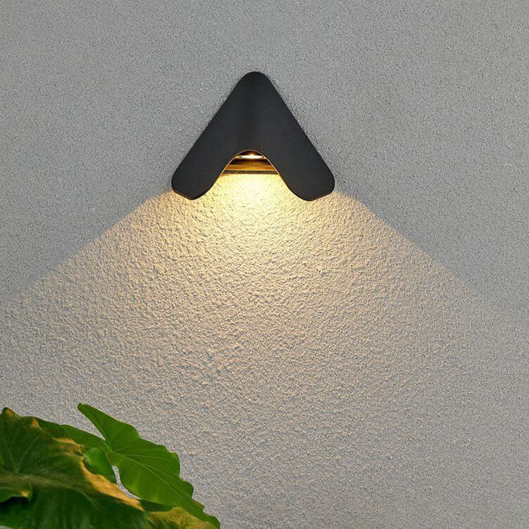 Outdoor Simple Triangle Geometric Aluminum LED Waterproof Wall Sconce Lamp