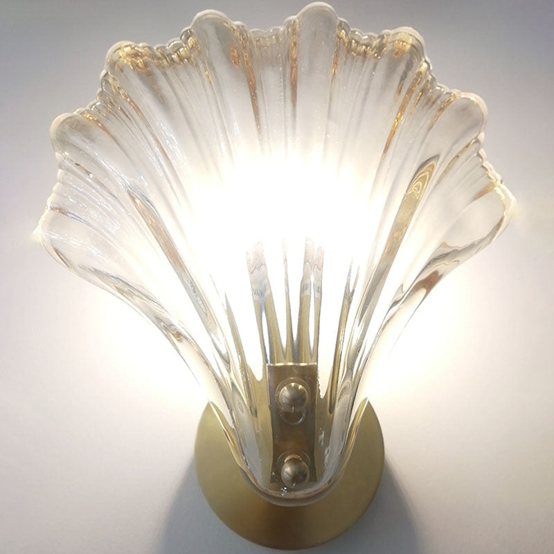 Modern Art Deco Scalloped Shell Amber Glass Shade Brass Frame 1-Light Wall Sconce Lamp For Bedroom