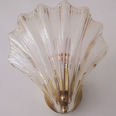 Modern Art Deco Scalloped Shell Amber Glass Shade Brass Frame 1-Light Wall Sconce Lamp For Bedroom