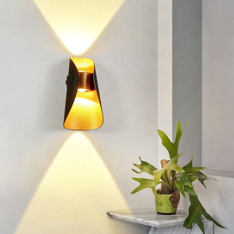 Modern Creative Bending Column LED Outdoor Waterproof Wall Sconce Lamp