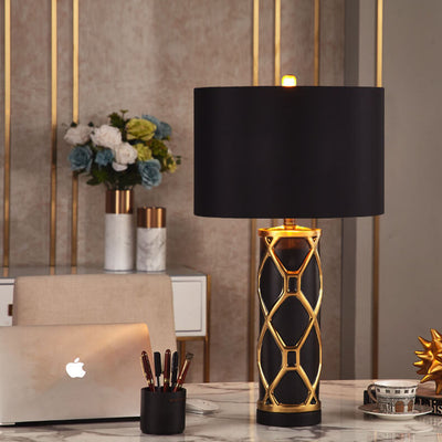 Nordic Light Luxury Ceramic 1-Light Table Lamp