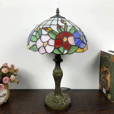 Lampe de table à 1 lumière en verre teinté en alliage Tiffany 