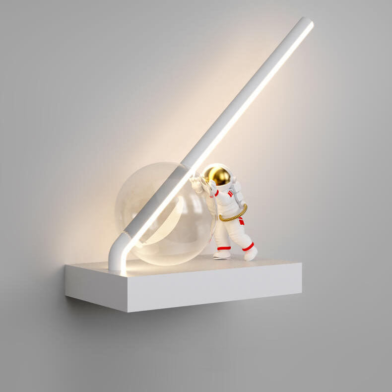 Modern Creative Astronaut Ball LED Wall Sconce Lamp