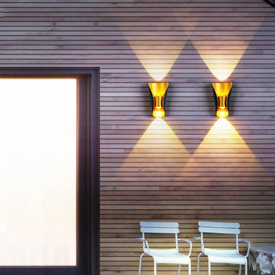 Modern Creative Bending Column LED Outdoor Waterproof Wall Sconce Lamp