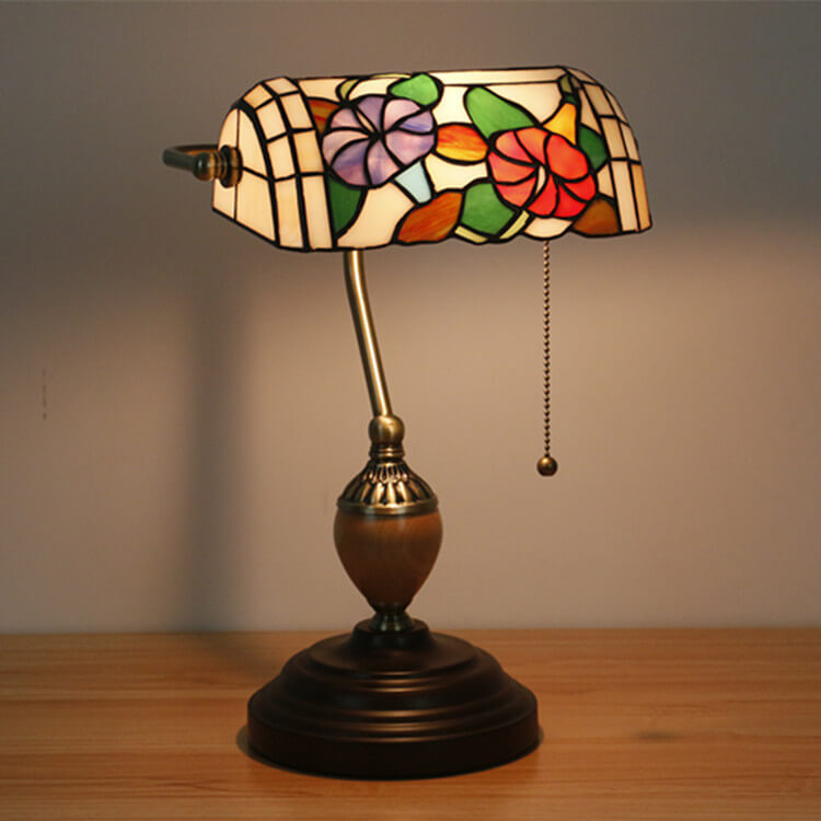 European Tiffany Flower Glass 1-Light Banker Table Lamp