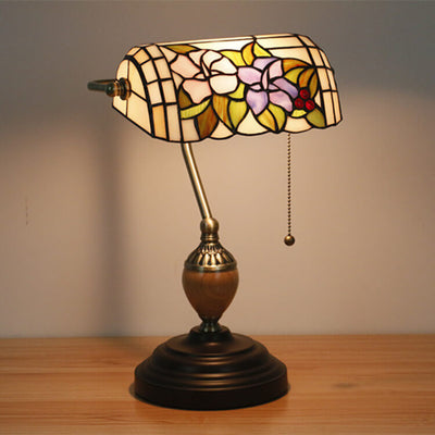 European Tiffany Flower Glass 1-Light Banker Table Lamp