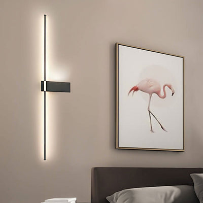 Moderne minimalistische lange Linie LED-Wandleuchte aus Eisen-Acryl