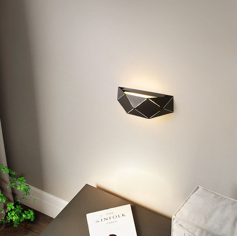 Contemporary Nordic Iron Geometric Polyhedron LED Wall Sconce Lamp For Bedroom