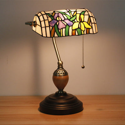 European Tiffany Flower Glass 1-Light Banker Table Lamp