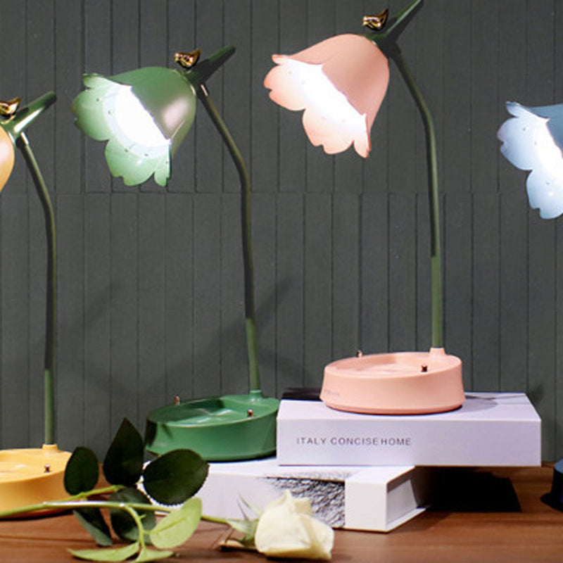 LED-Tischlampe mit kreativem ABS-Blumen- und Vogeldesign