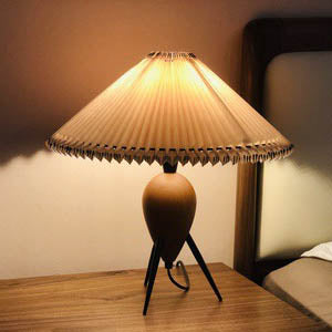 Vintage Bucket Pleated 1-Light Standing Table Lamp