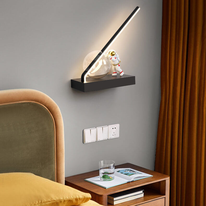 Modern Creative Astronaut Ball LED Wall Sconce Lamp