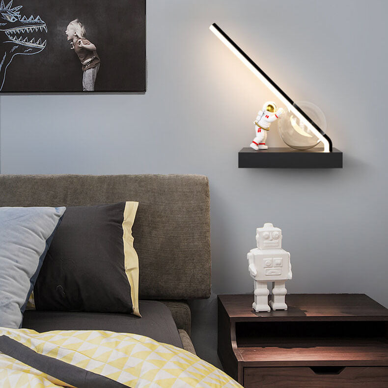 Modern Creative Astronaut Ball LED Wall Sconce Lamp