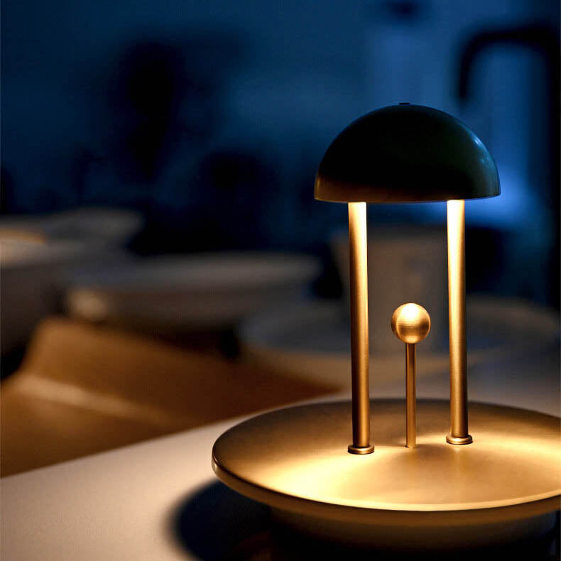 Kreatives LED-Touch-Nachtlicht, dimmbare LED-Nachttischlampe 