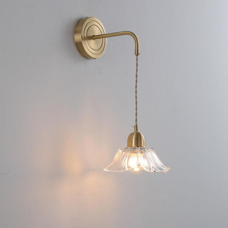 Nordic Vintage Glass Flower Petal Brass 1-Light Wall Sconce Lamp