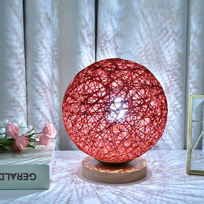 Lampe de table à DEL à 1 lumière en forme de vigne de chanvre minimaliste et moderne 