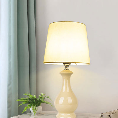 Nordic Light Luxury Ceramic Linen Fabric 1-Light Table Lamp