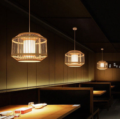 Lanterne suspendue ronde à 1 lumière en bambou moderne tissée de style chinois 