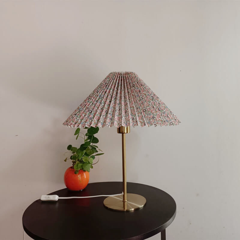 Nostalgische Retro-Tischlampe mit plissiertem Stoffbezug und Regenschirm-Design, 1 Leuchte